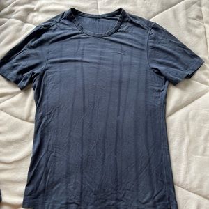 Men’s Lululemon shirt, XS